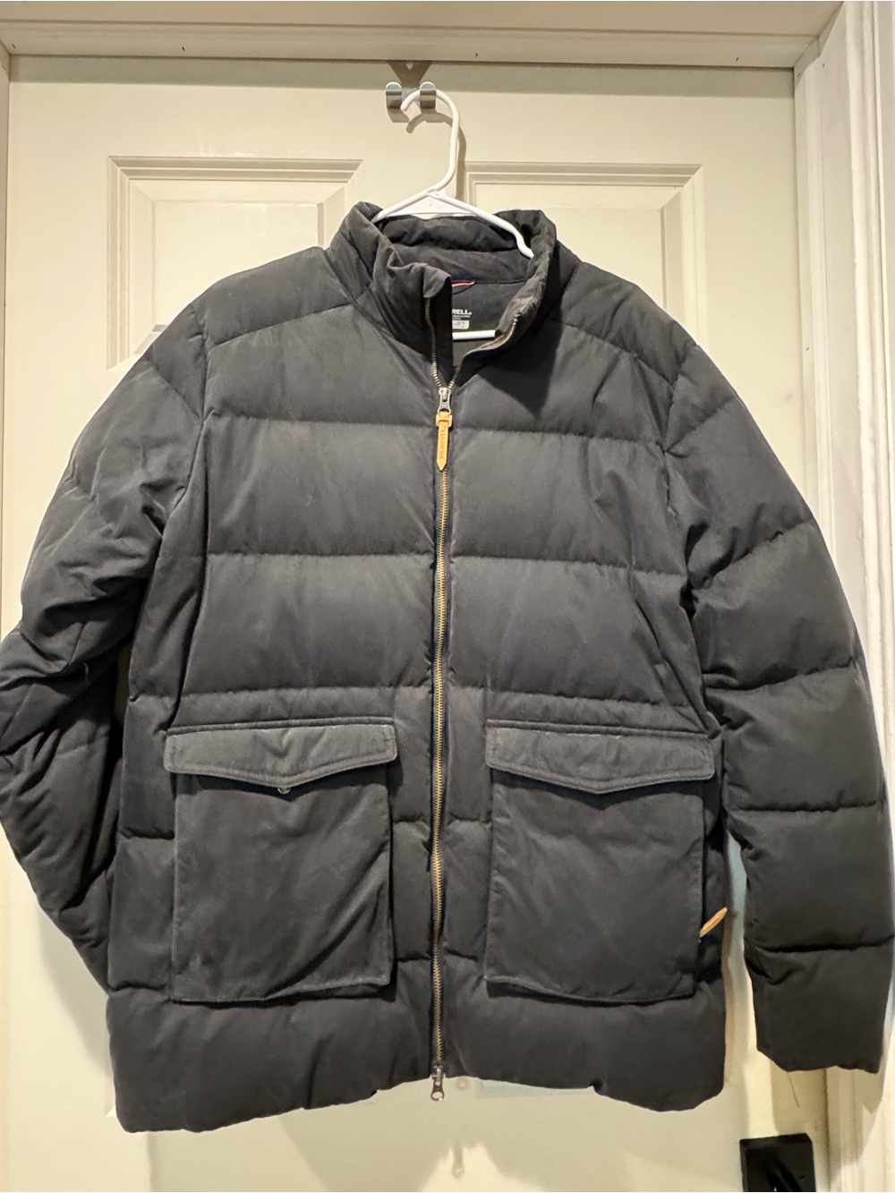 Merrell Men's Dark Gray Quilted Puffer Jacket with Flap Pockets